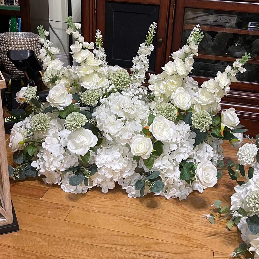 Elegant White and Green Floral Arrangement